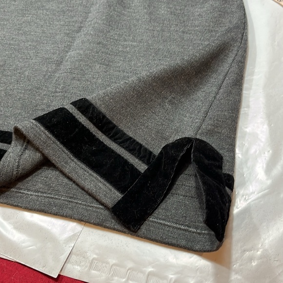 Soft Surroundings GRAY wool sweater BLACK velvet trim Runway Pullover womens Lrg - Picture 9 of 13